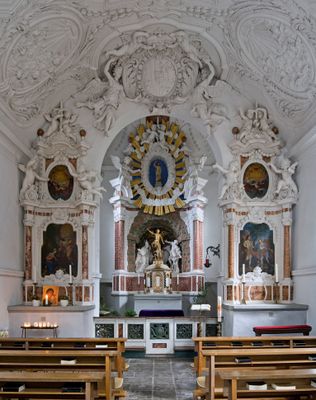 Interior 0