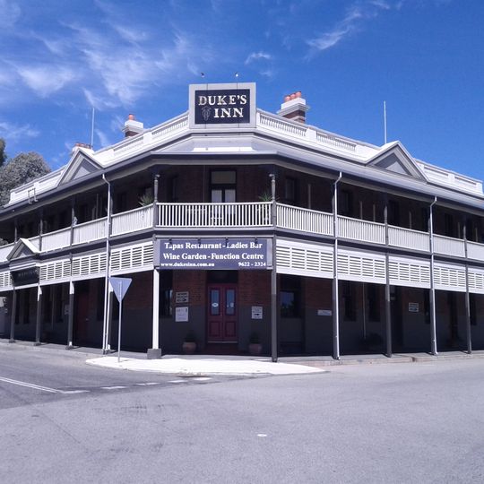 Colonial Tavern & Stables, Northam