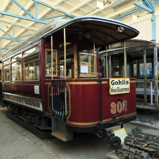 Historischer Straßenbahnwagen Georg-Schumann-Straße 244–246