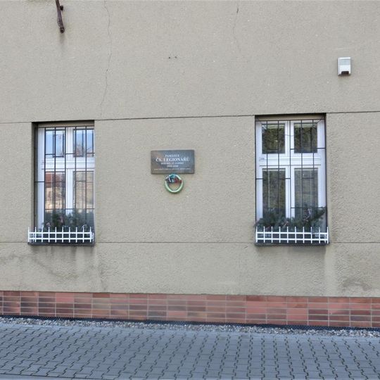 Pamětní deska legionářů na Městském úřadu v Sadské