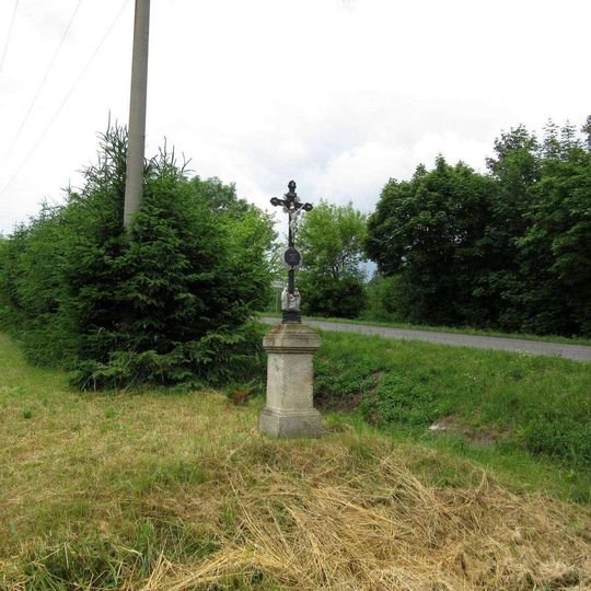 Kříž východně od Voltuše u křižovatky