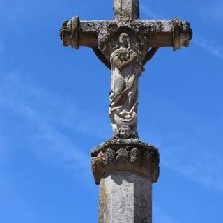 Croix du bourg de Vandenesse-en-Auxois