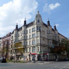 Mietshaus Seestraße 99, Lüderitzstraße 1