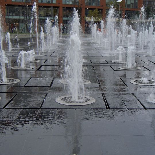 Piccadilly Gardens fountains