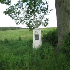 Kříž jihovýchodně od Kaznějova