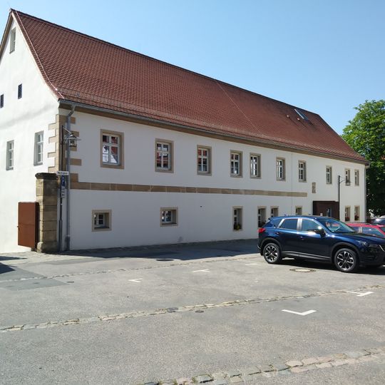 Ehemaliges Wirtschaftsgebäude des Schlosses