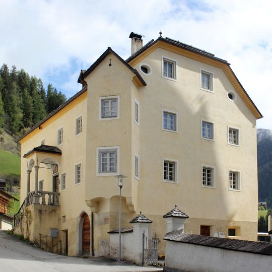 Rectory in La Pli de Mareo