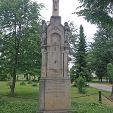 Kříž v Rokytně střed obce