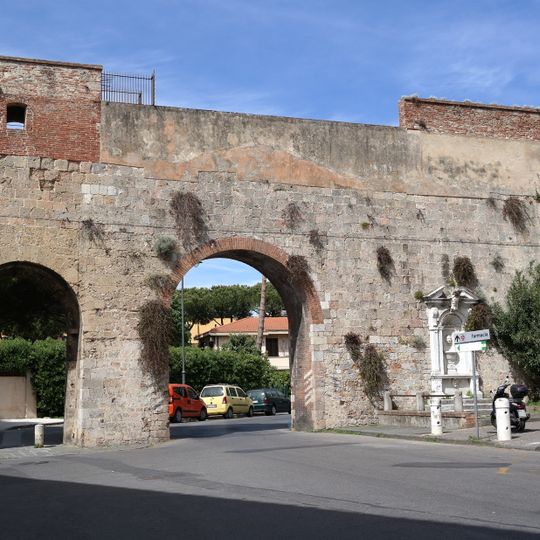 Porta di Santa Marta