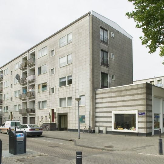 Sloterhof, winkelrijen