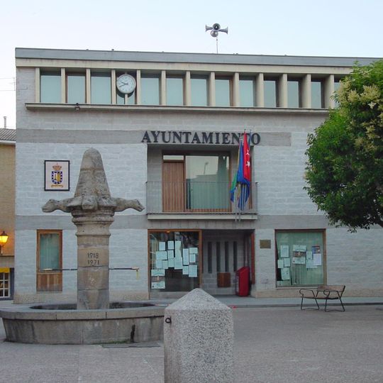 Casa consistorial de Pelayos de la Presa