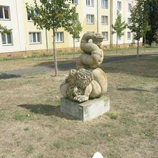 Socha Dvouhlavý drak na rohu ulic Na Příkopě a Kapitána Jaroše v Kadani