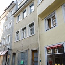 Wohn- und Geschäftshaus