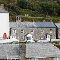 Anchor Cottage  Wheel Cottage