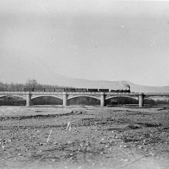 Pont ferroviari sobre la Tet