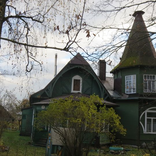 Building at Pavlovsky Prospect, 11