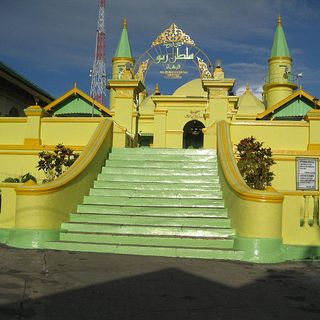 Grand Mosque of Riau Sultan