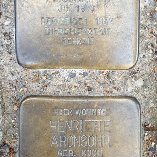 Stolperstein en memoria de Nathan  Aronsohn