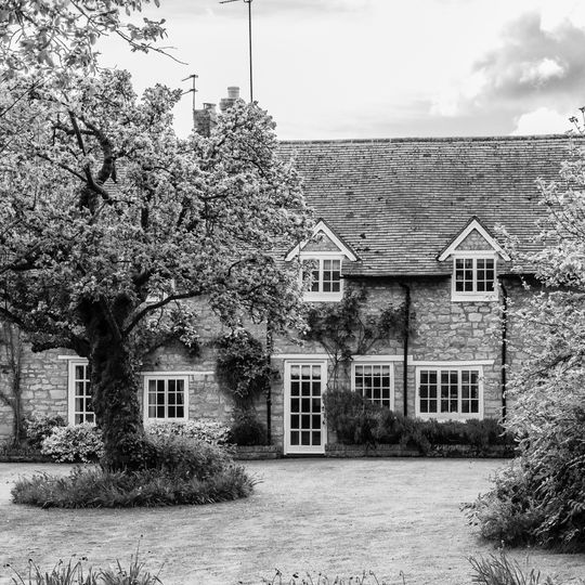 6 and 7, Manor Cottages, Old Wolverton Road