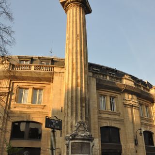 Medicis column