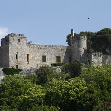 Locais para fotografar em Nîmes: monumentos romanos, arquitetura moderna e jardins históricos