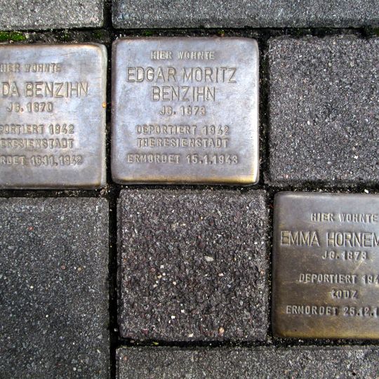 Stolperstein en memoria de Edgar Moritz Benzihn