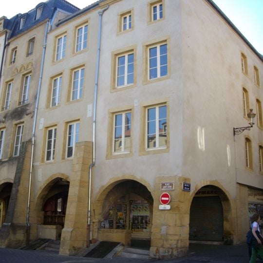 Maison, 23 place Saint-Louis