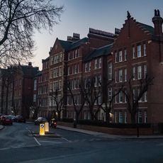 Calais Gate, Lambeth