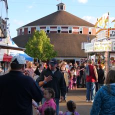 World's Largest Round Barn