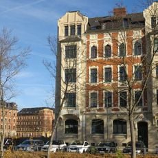 Mietshaus in ehemals geschlossener Bebauung Hauboldstraße 12