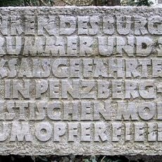 Memorial stone for the mayor Hans Rummer and 15 of his companions