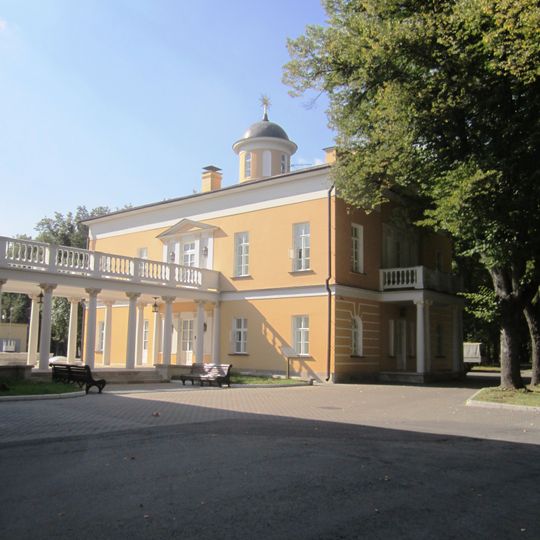 Флигель восточный