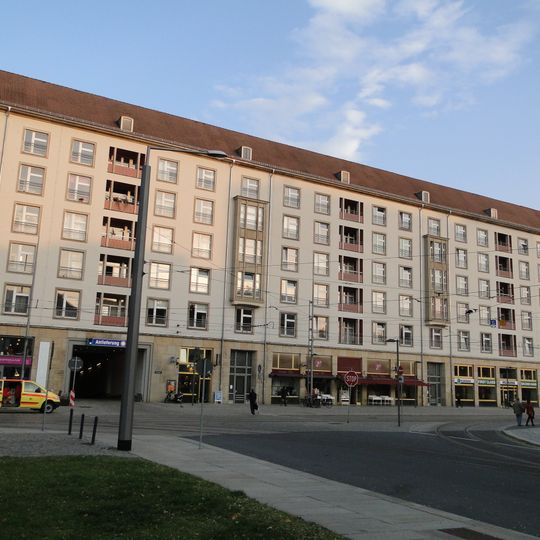 Wallstraße 15, 17, 19, 21