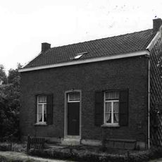 Sluis- en brugwachterswoningen