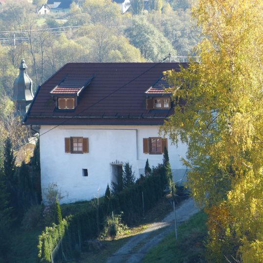 Überbaute Reste eines ehem. Wehrturmes