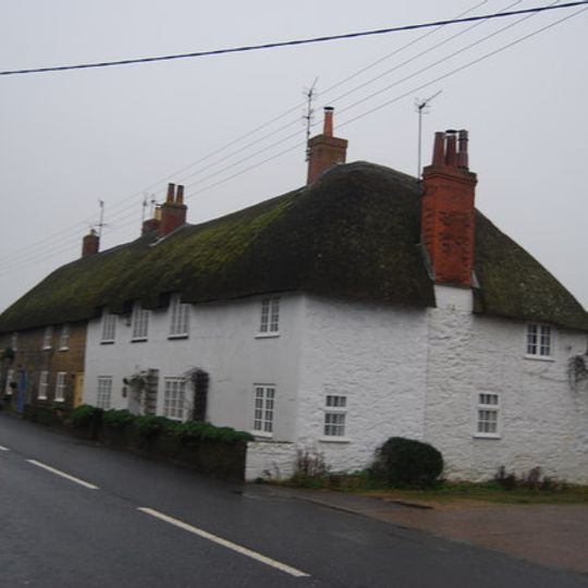 Laneside Cottage  Thatch Cottage  Thatch Cottage And Laneside Cottage