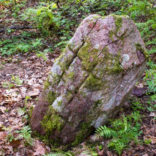 Abavmuižas kulta akmens