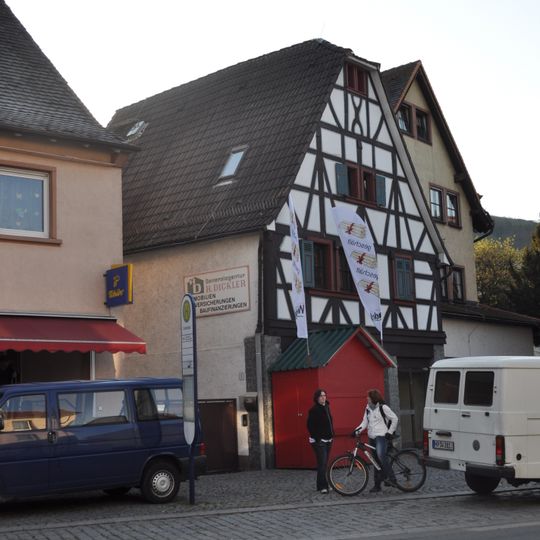 Ehem. Gasthaus 'Zur Bergstraße', früher 'Zum Hohenstein'