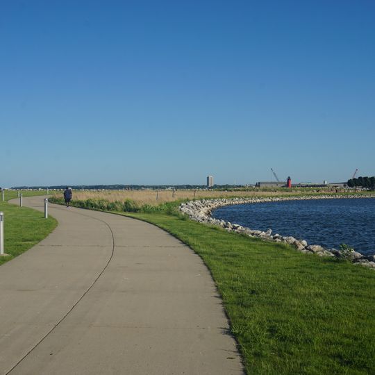 Lakeshore State Park