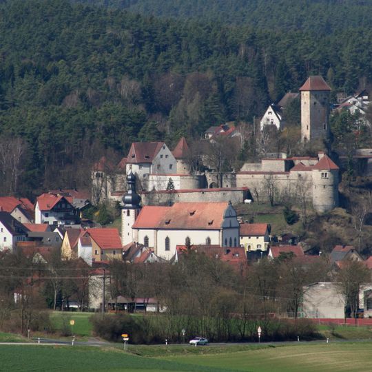 Burg Veldenstein, Bergfried in Neuhaus an der Pegnitz