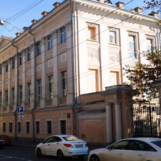 Новая Басманная улица 26 корпус 1, Главный дом