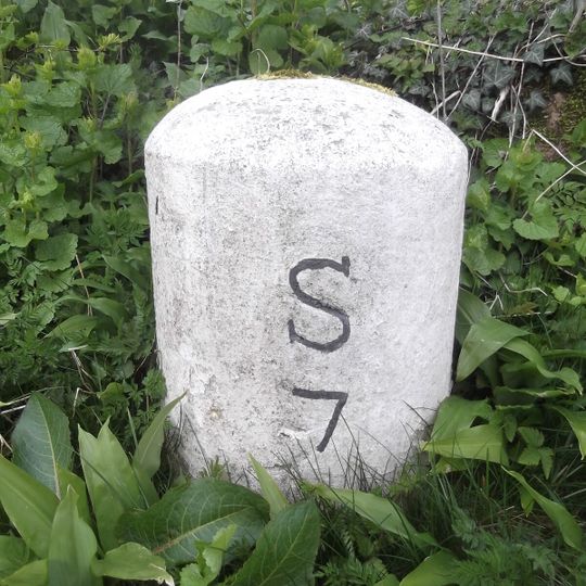 Milestone Approximately 170 Metres West Of Sundial Cottage