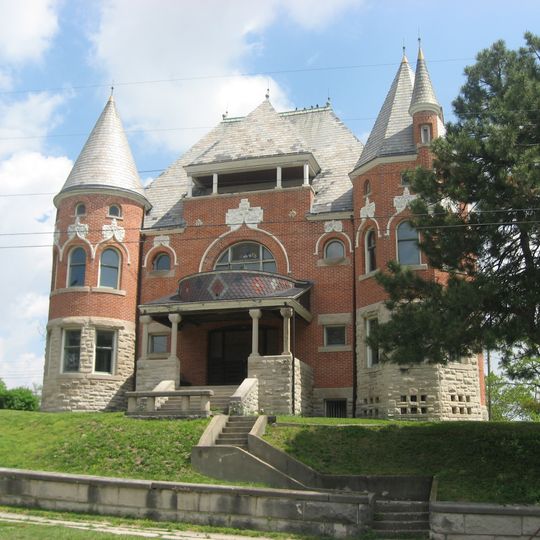 David Alonzo and Elizabeth Purviance House
