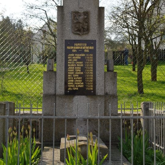 Pomník padlým v Ústaleči