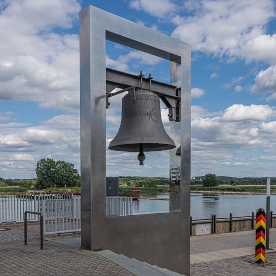 Dzwon Pokoju we Frankfurcie nad Odrą