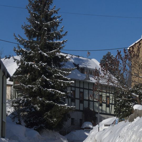 Wohnhaus mit Anbau Neundorfer Straße 7