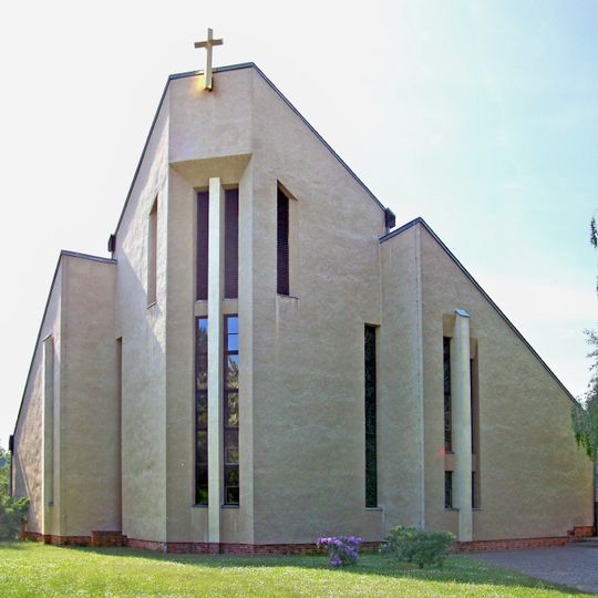 Kath. Pfarrkirche Kolpingweg 1