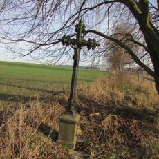 Kříž na kopci mezi Čížkovem a Stanovicemi