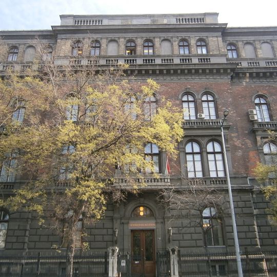 Category:Semmelweis University central building