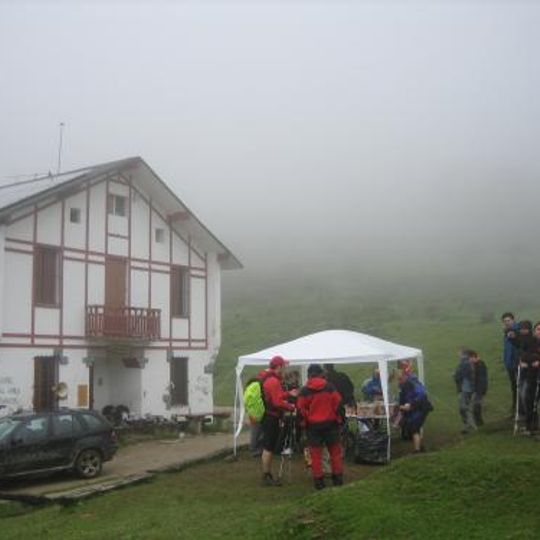 San Adriango mendi-aterpea